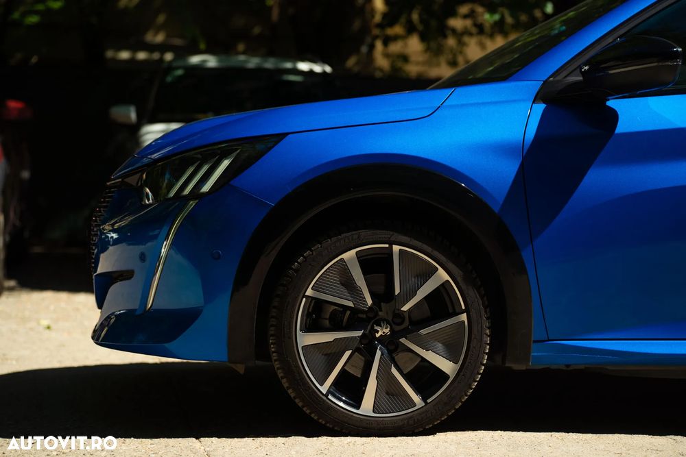 Peugeot 208 e-208 GT-Line - 21