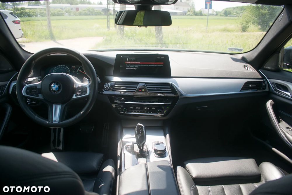 BMW Seria 5 530i xDrive - 6