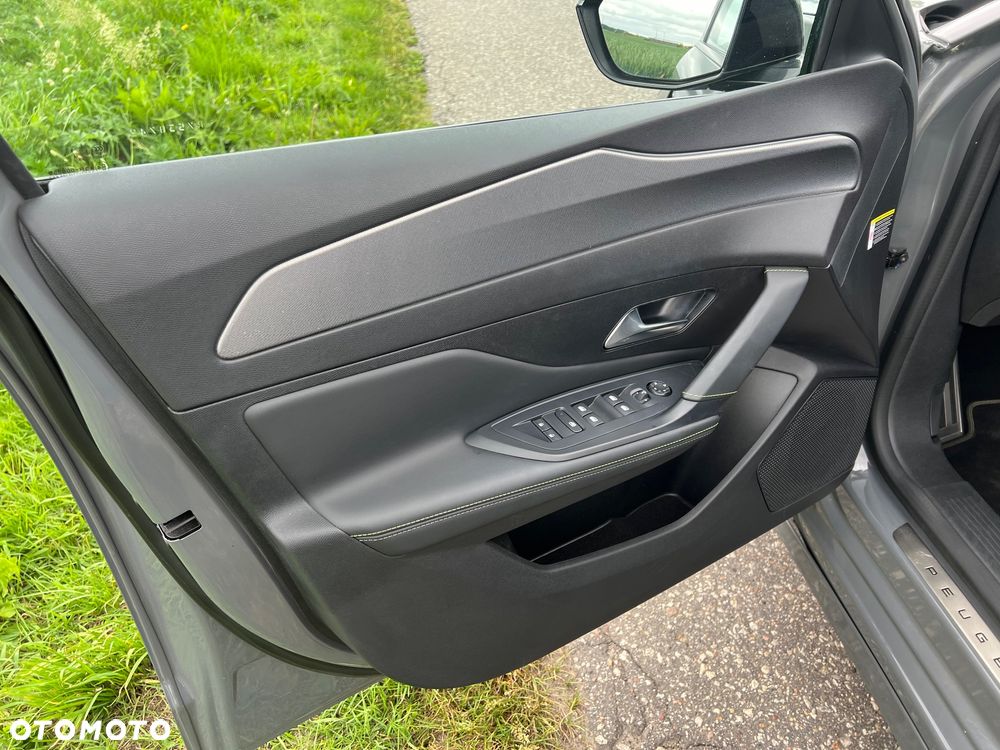 Peugeot 308 BlueHDi 130 EAT8 Stop & Start GT - 17