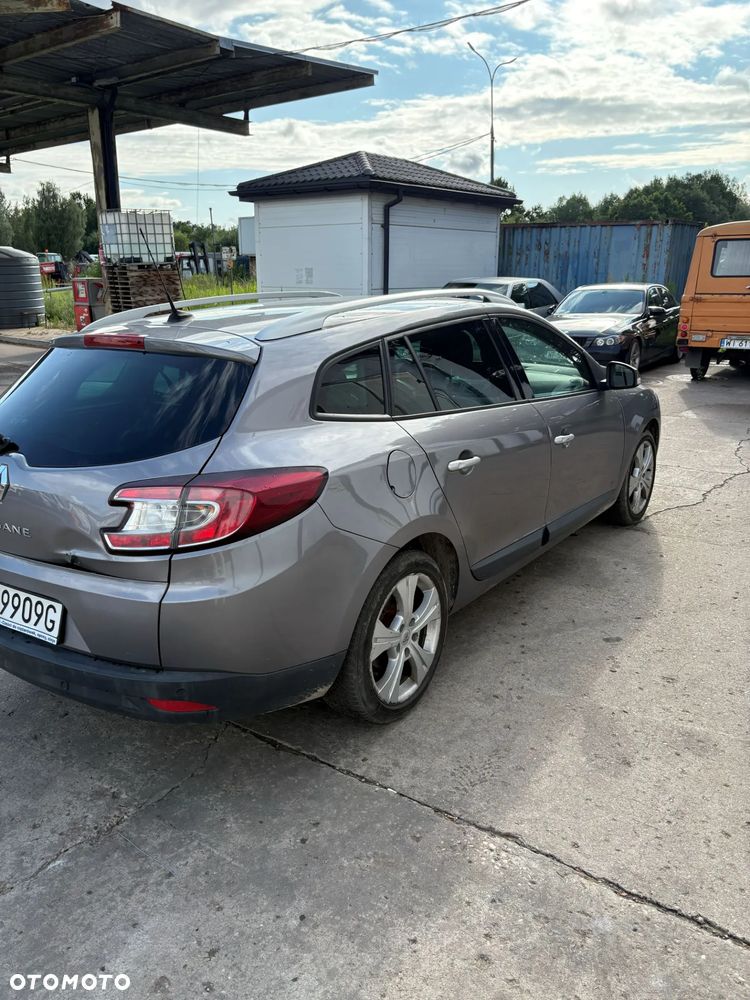 Renault Megane 2.0 140 CVT Bose Edition - 6