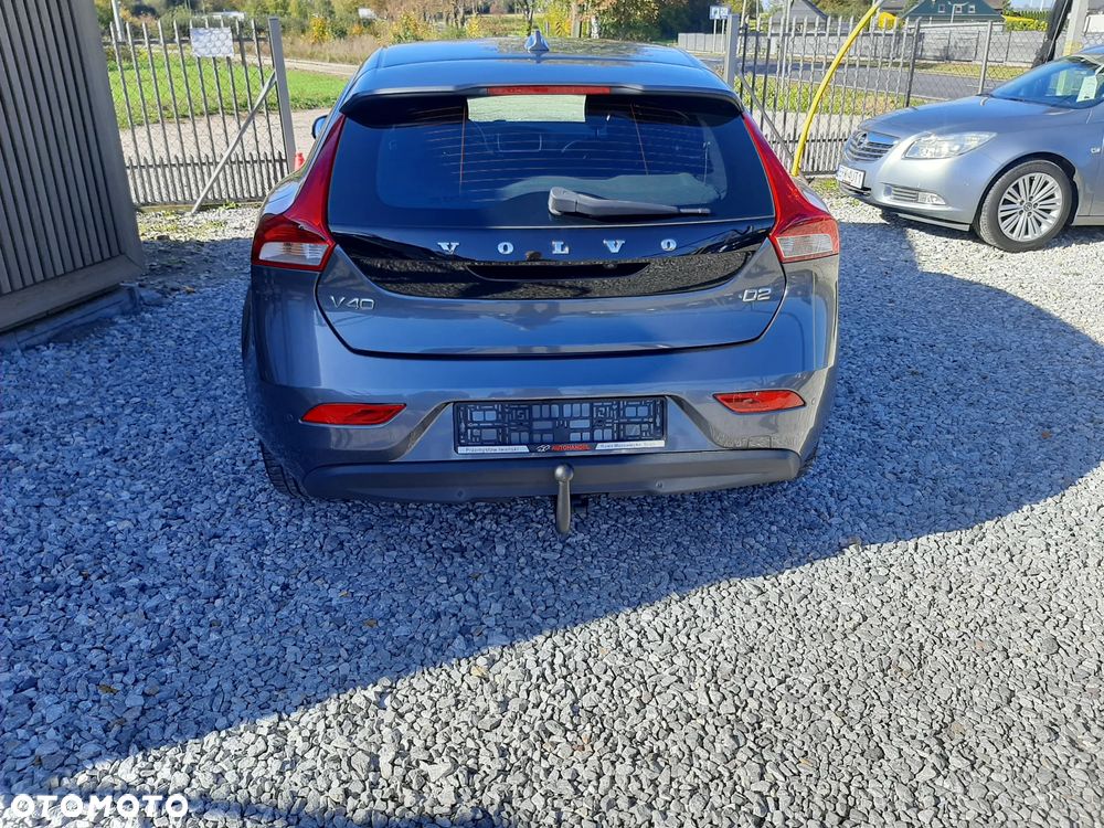 Volvo V40 D2 Momentum - 4