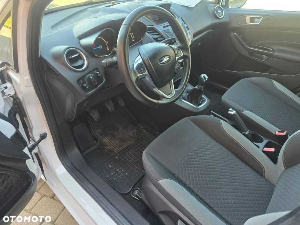 Ford Fiesta - 18