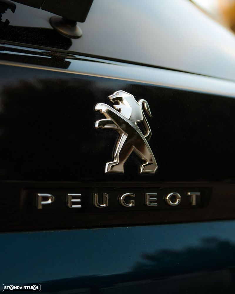 Peugeot 3008 Hybrid 225 e-EAT8 GT Pack - 27