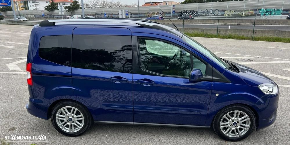 Ford Tourneo Courier - 4