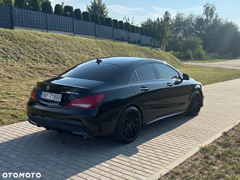 Mercedes-Benz CLA 45 AMG 4Matic 7G-DCT - 5