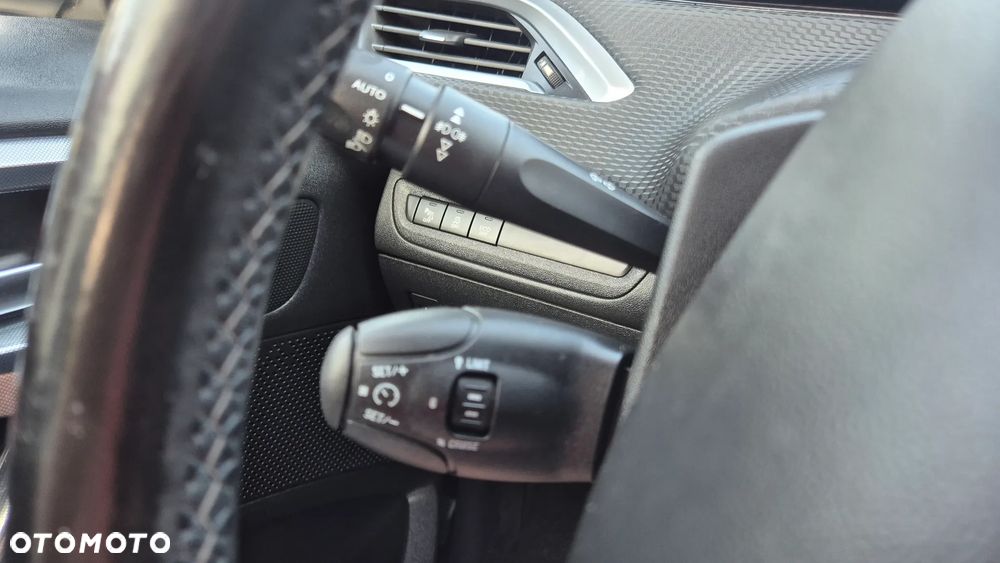 Peugeot 2008 PureTech 130 GPF Stop&Start Active - 14