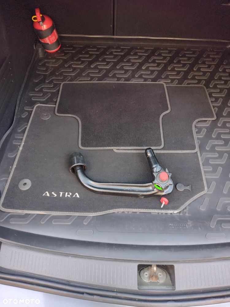 Opel Astra 1.4 T Cosmo - 21