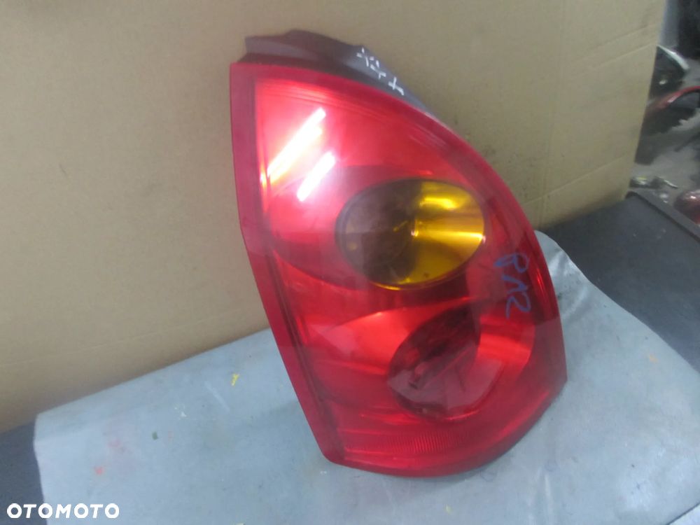 lampa lewa tył Nissan Primera P12 lift KOMBI  Valeo Europa - 2