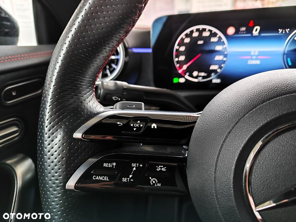 Mercedes-Benz CLA - 21