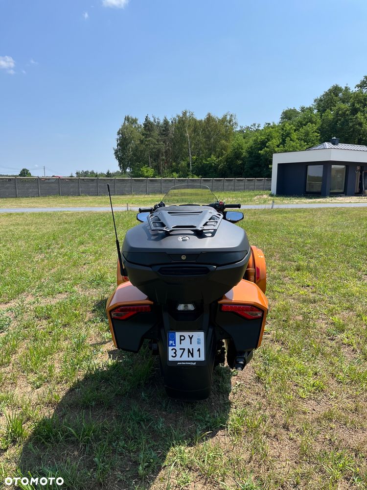 Can-Am Spyder - 6