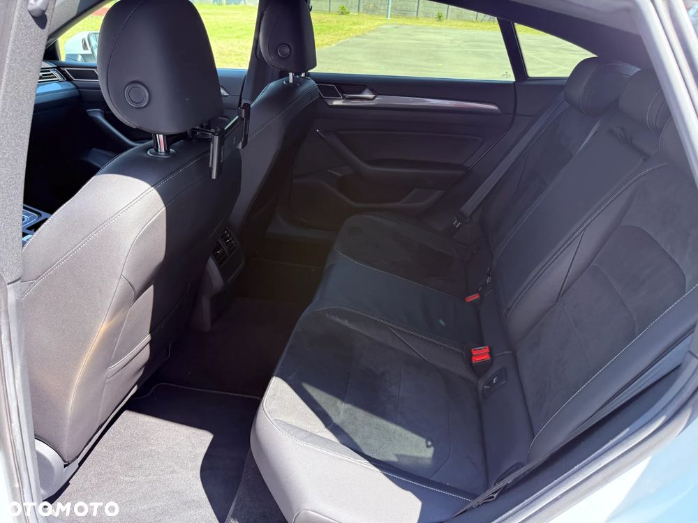 Volkswagen Arteon 2.0 TDI SCR R-Line DSG - 16