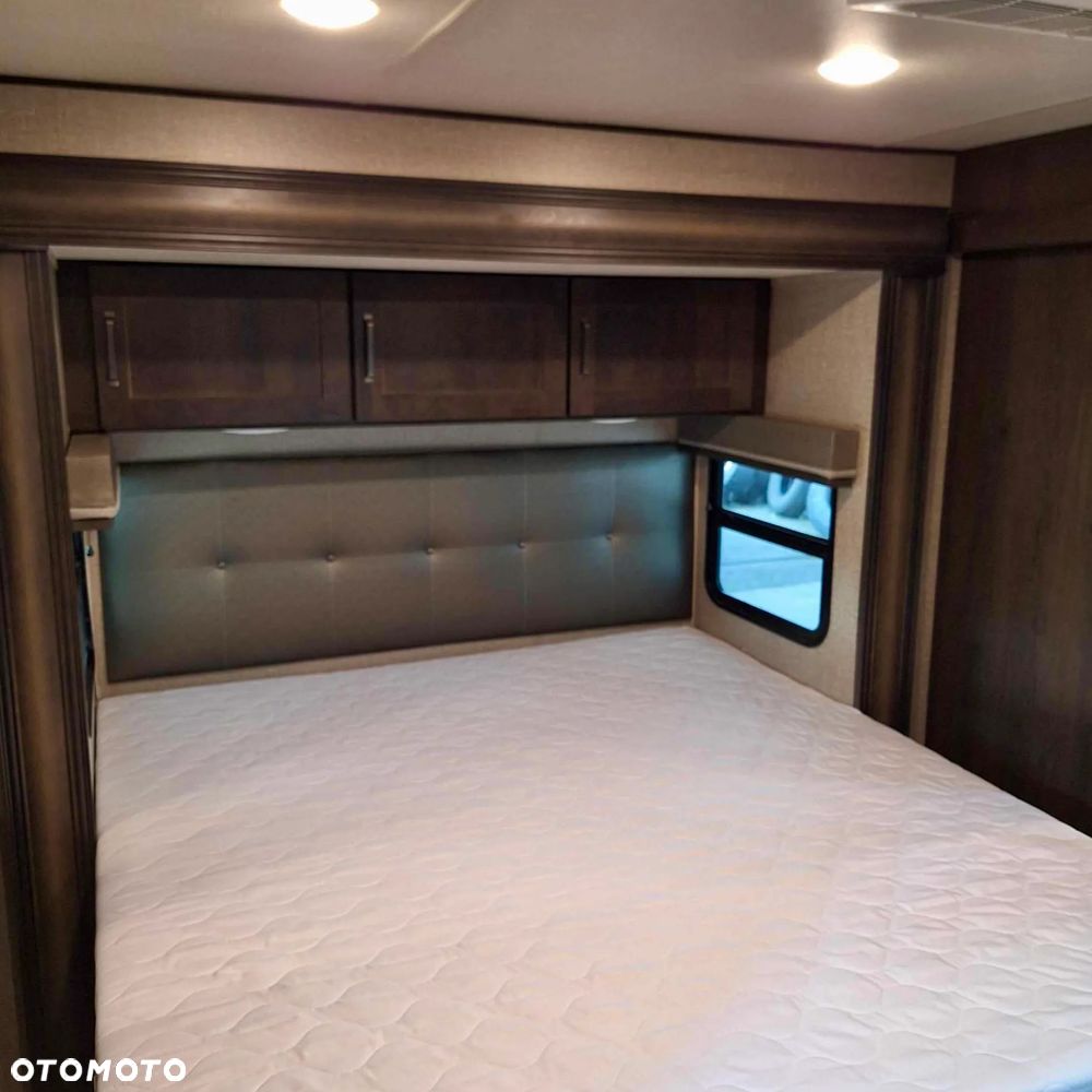 Hobby USA Grand Designe Reflection 315RLTS Fendt Hobby Tabbert STARA CENA 178000 - 16