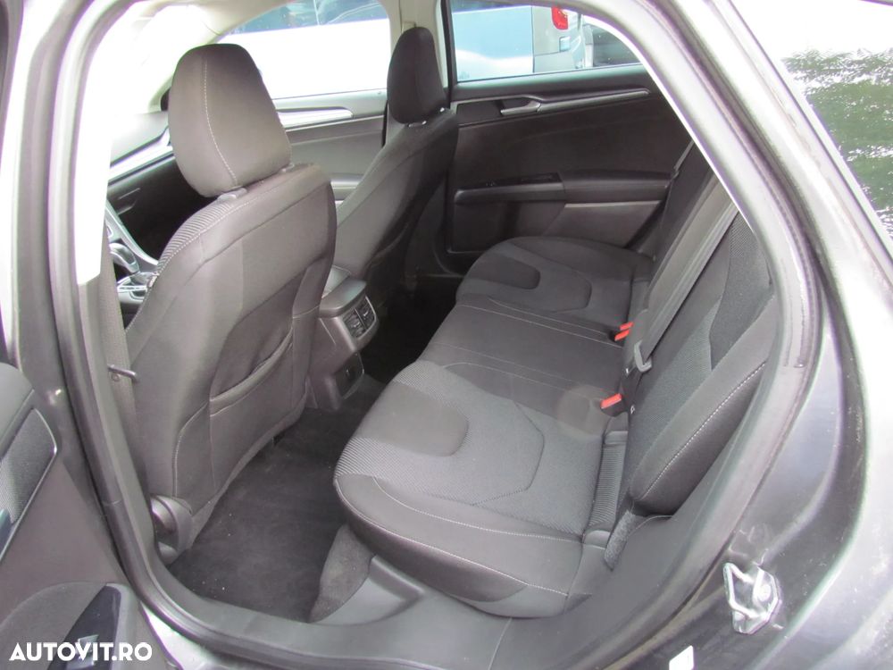 Ford Mondeo 2.0 TDCI PowerShift Titanium - 11