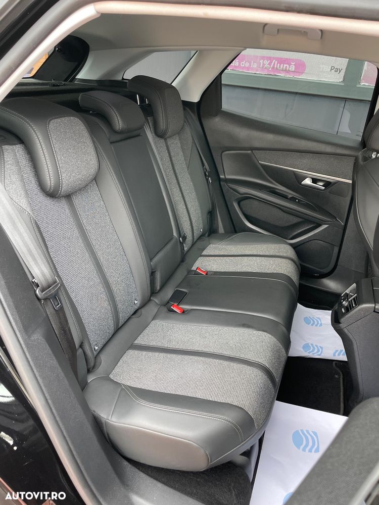 Peugeot 3008 1.2 PureTech 130 EAT8 GT - 13