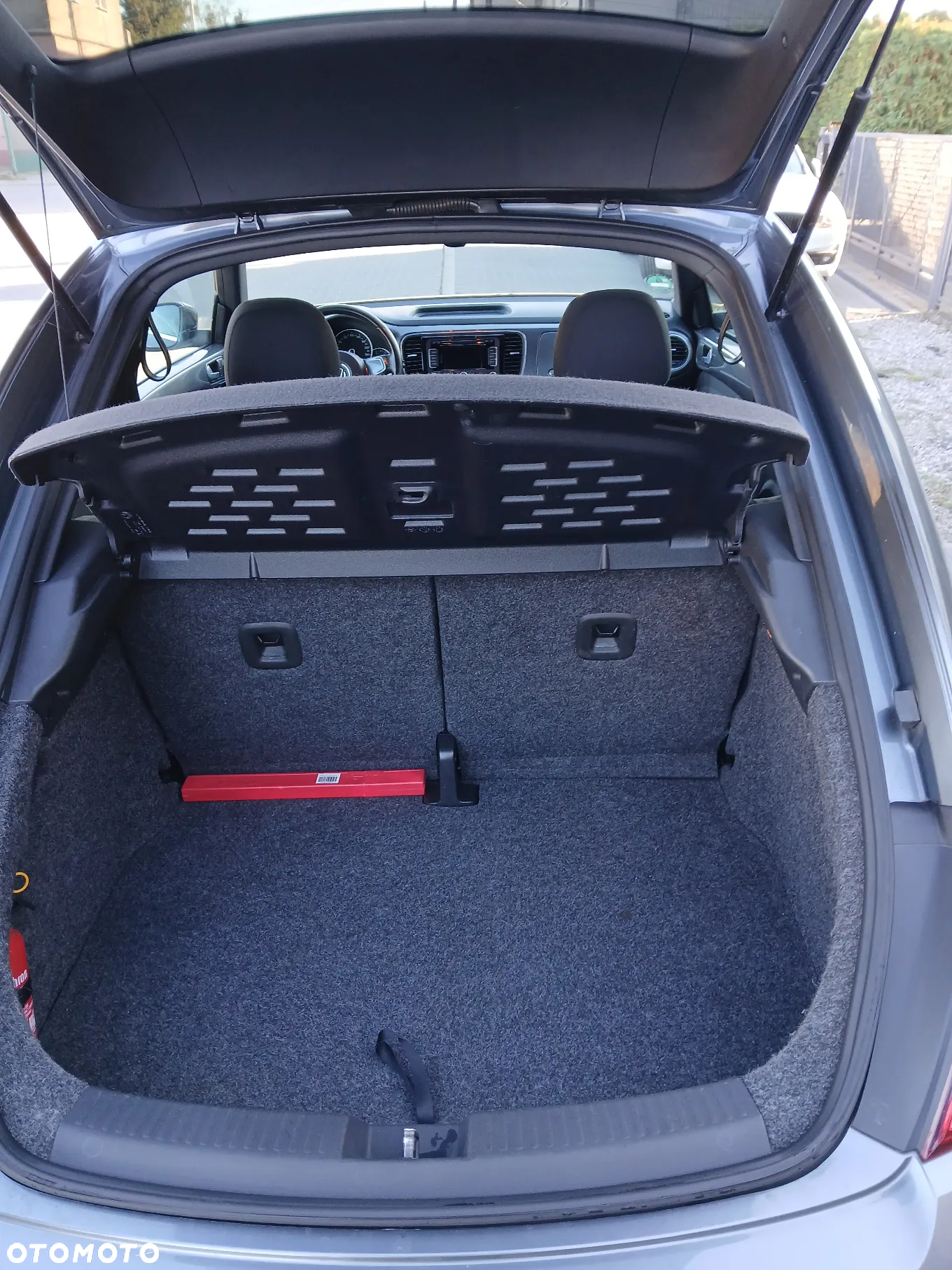Volkswagen New Beetle - 13