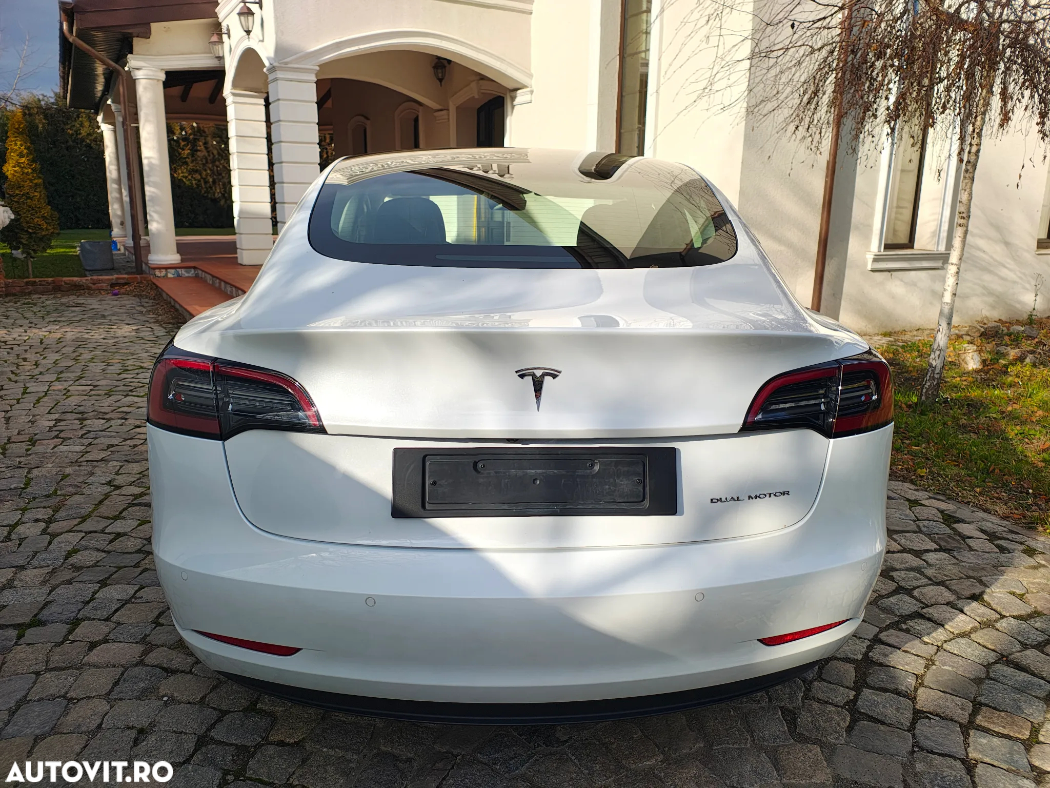 Tesla Model 3 - 15