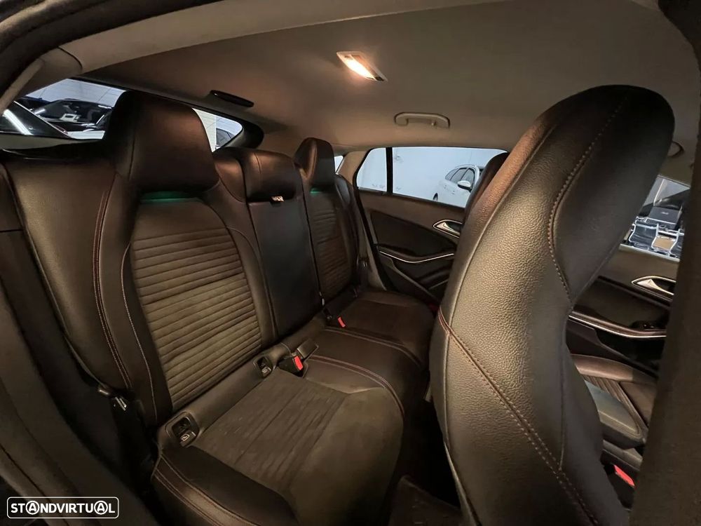 Mercedes-Benz CLA 200 d Shooting Brake AMG Line - 8