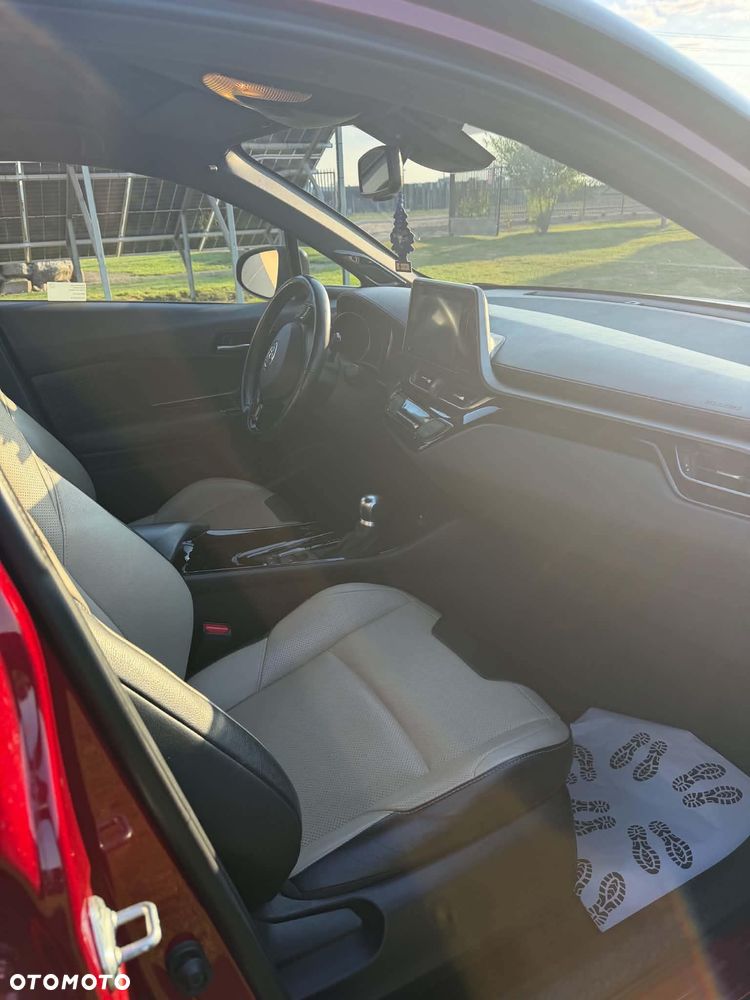 Toyota C-HR - 10