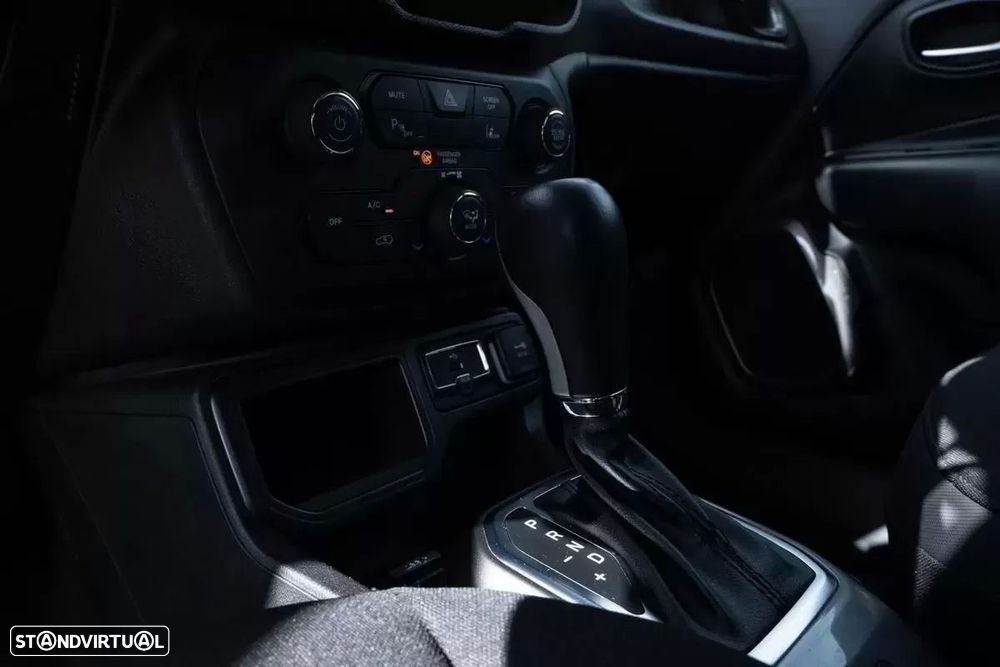 Jeep Renegade 1.6 MJD Limited DCT - 14