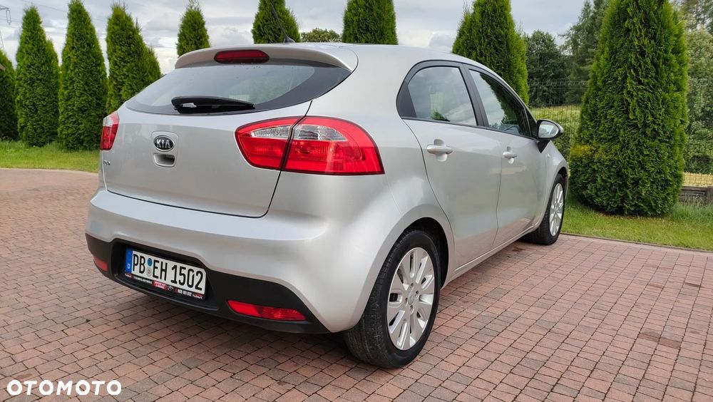 Kia Rio 1.4 Dream Team Edition - 5