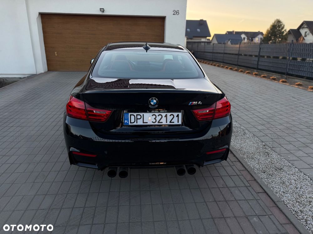 BMW M4 DKG - 5