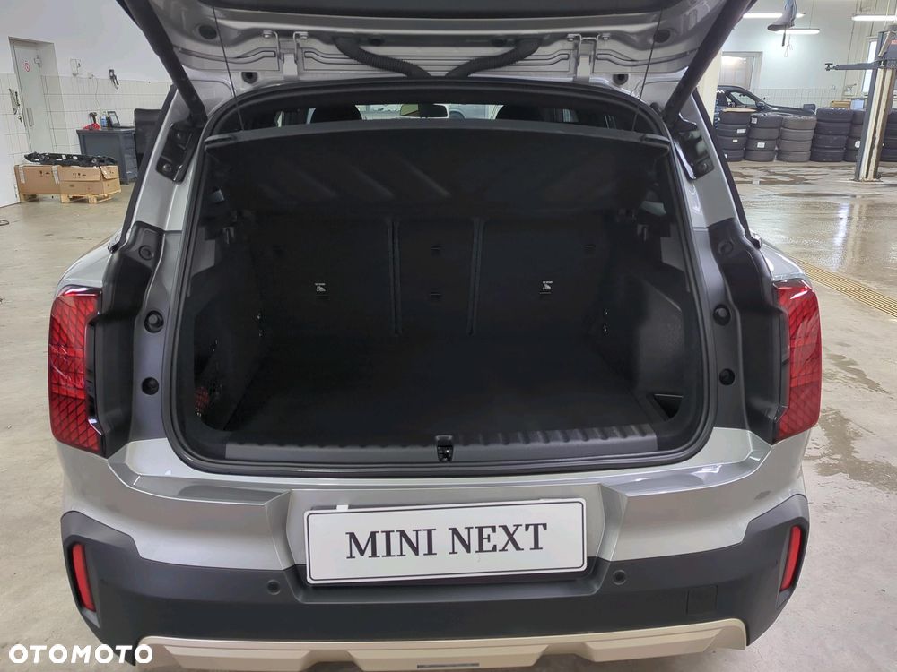 MINI Countryman C mHEV Linia Favoured - 14