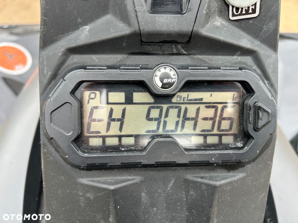 Can-Am Renegade - 12