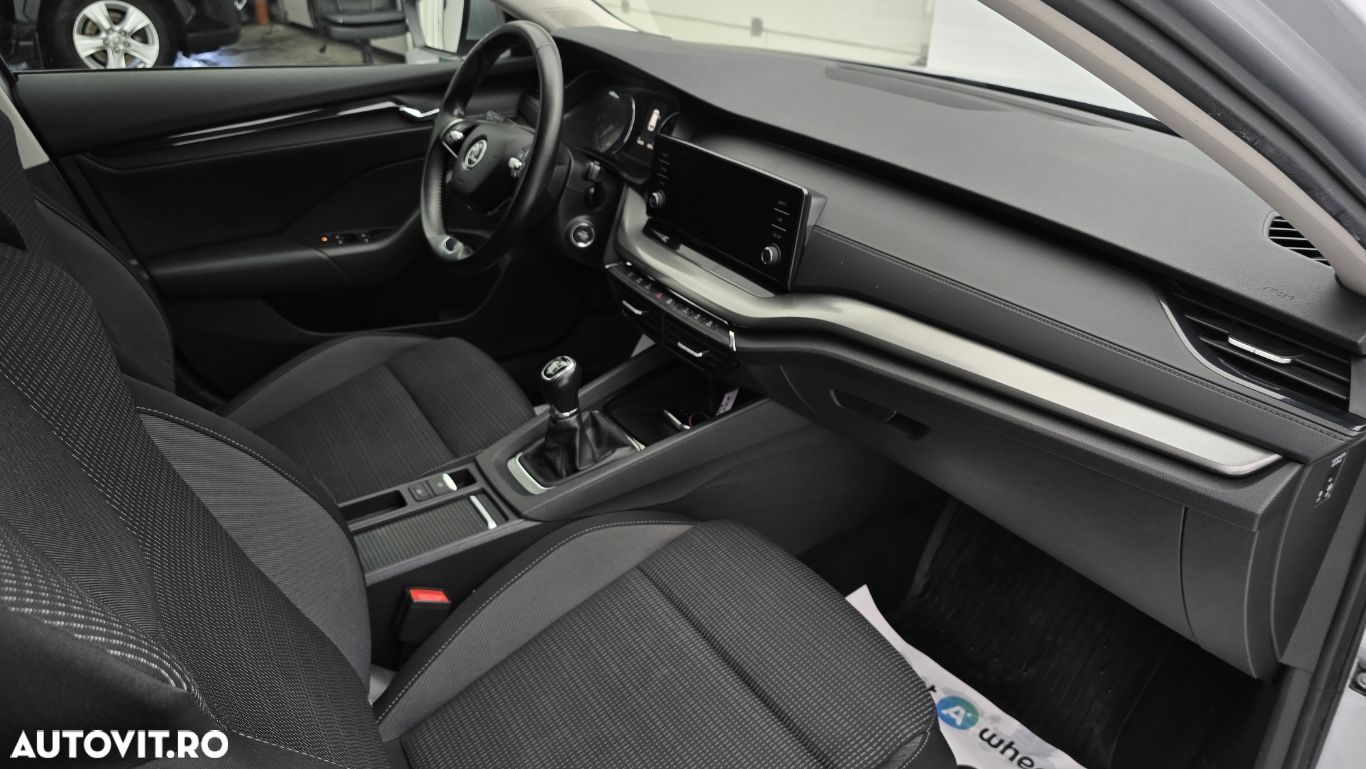 Skoda Octavia Combi 2.0 TDI Ambition - 20