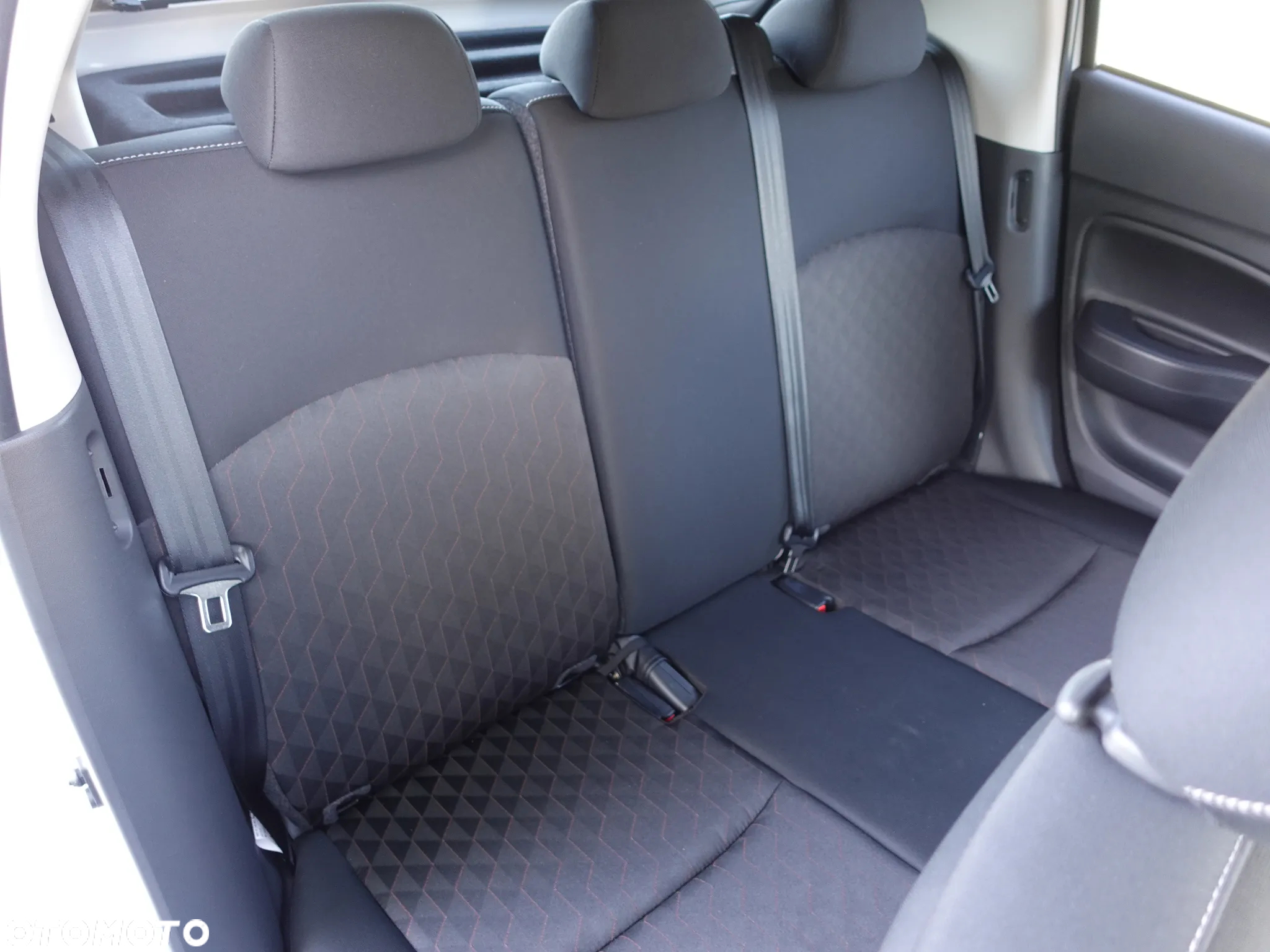 Mitsubishi Space Star 1.2 Select - 9