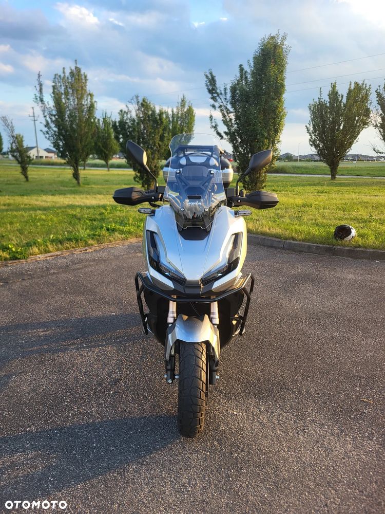 Honda ADV350 - 5