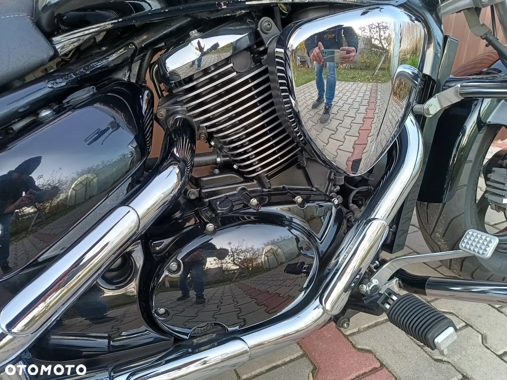 Suzuki Intruder - 15
