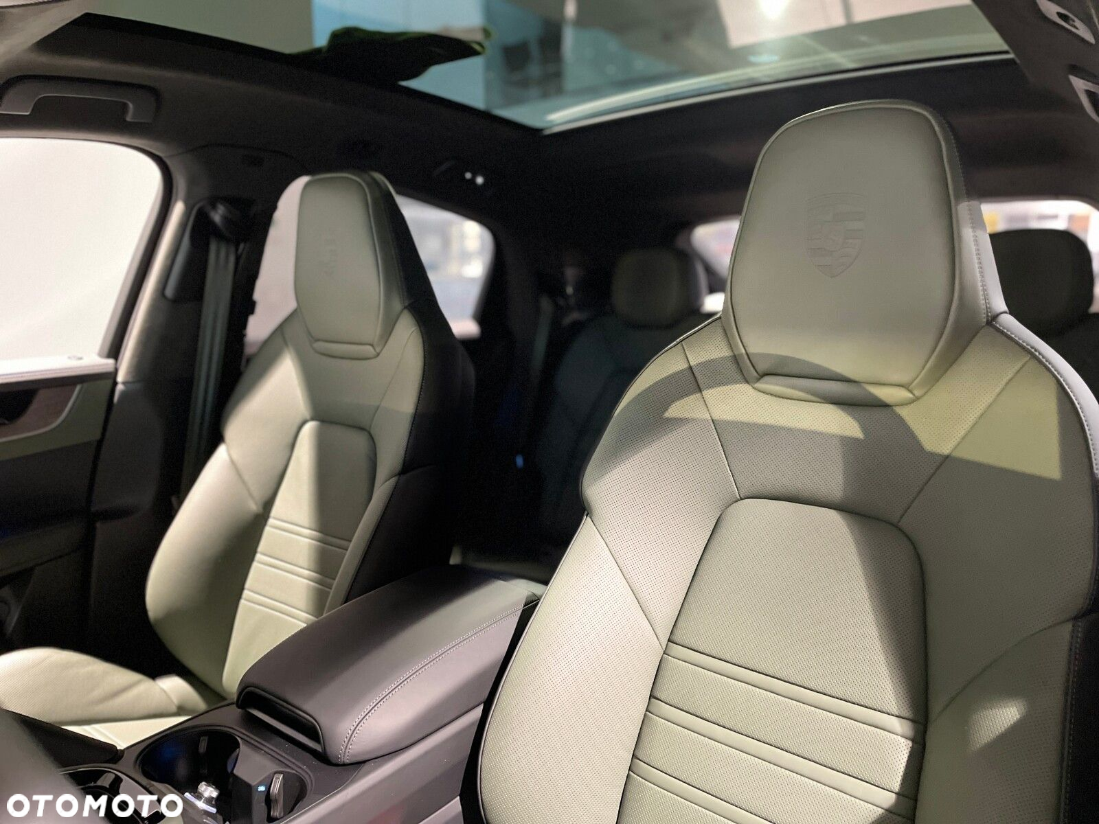 Porsche Cayenne - 31