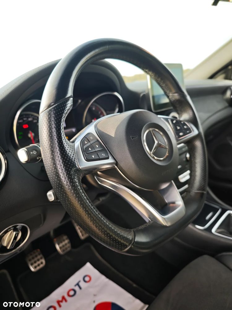 Mercedes-Benz CLA 200 AMG Line - 20