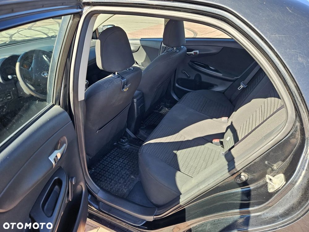 Toyota Corolla 1.4 D-4D Dynamic - 11
