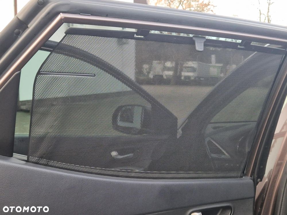 Hyundai Santa Fe 2.0 CRDI 2WD Premium - 12