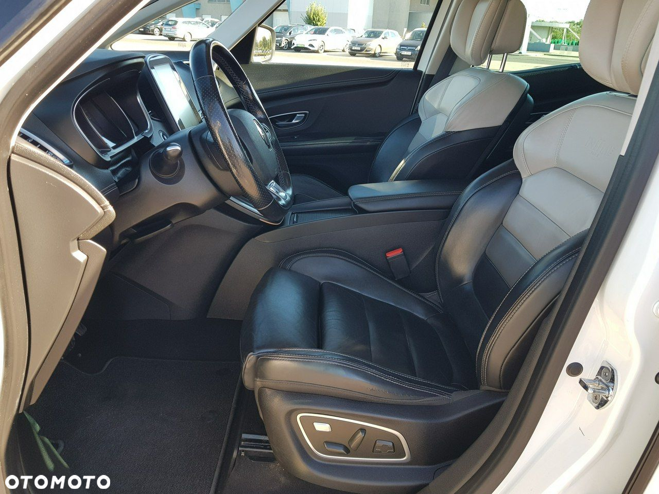 Renault Scenic ENERGY dCi 160 EDC INITIALE PARIS - 9