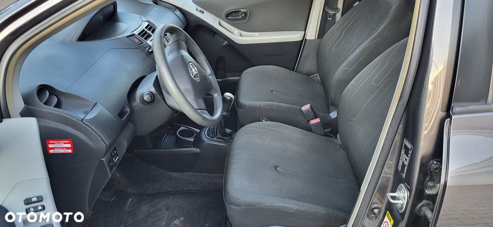 Toyota Yaris 1.0 Entry - 15
