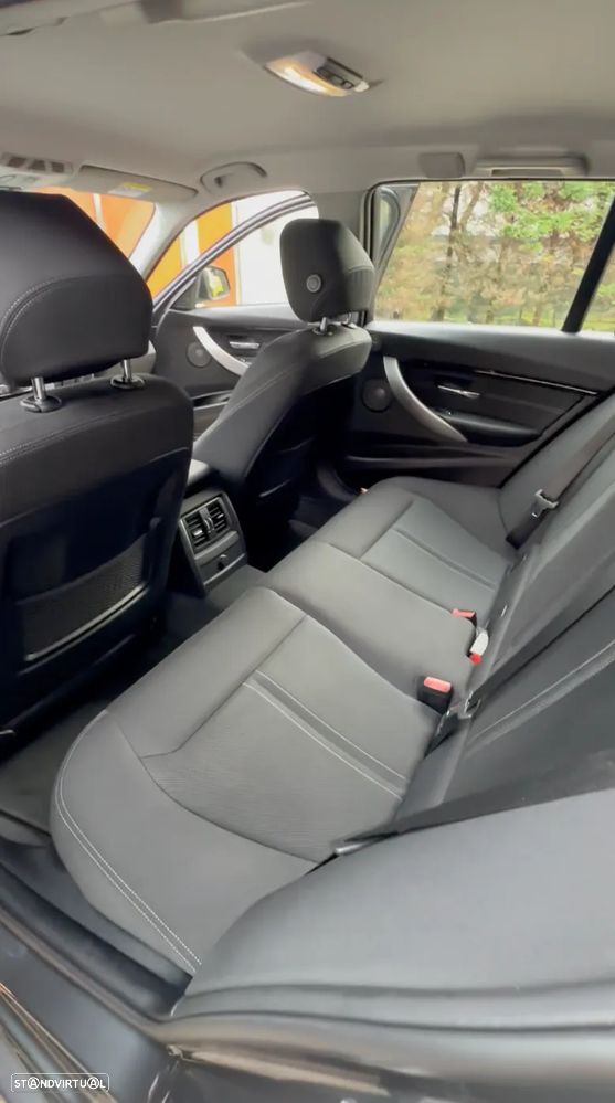 BMW 320 d Line Sport Shadow - 12