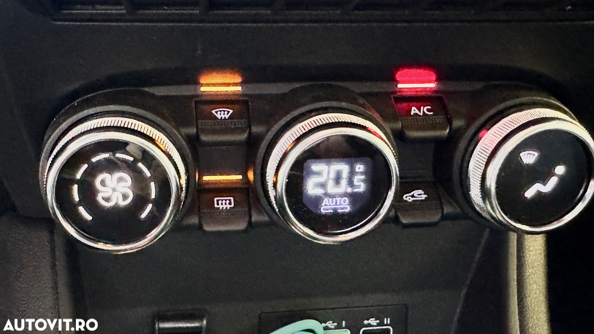 Renault Captur E-TECH Full Hybrid 145 Equilibre - 19