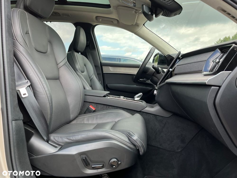 Volvo XC 90 - 16