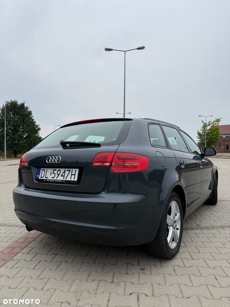 Audi A3 Sportback - 6