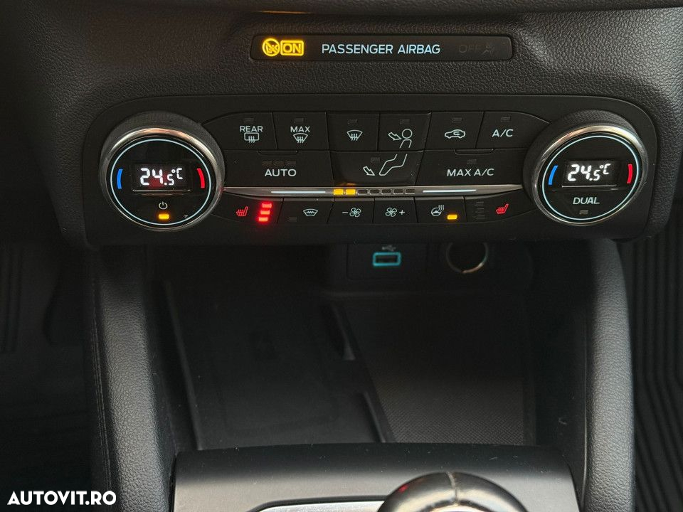 Ford Kuga 1.5 EcoBoost FWD Titanium - 28
