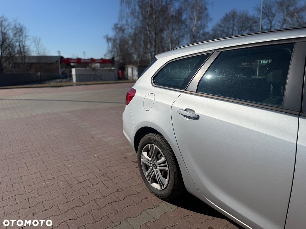 Opel Astra 1.3 CDTI DPF EcoFLEX Start/Stop Edition - 4