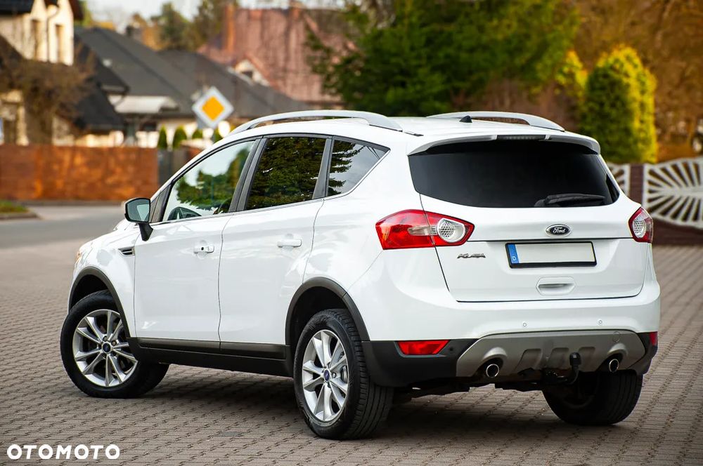 Ford Kuga - 12