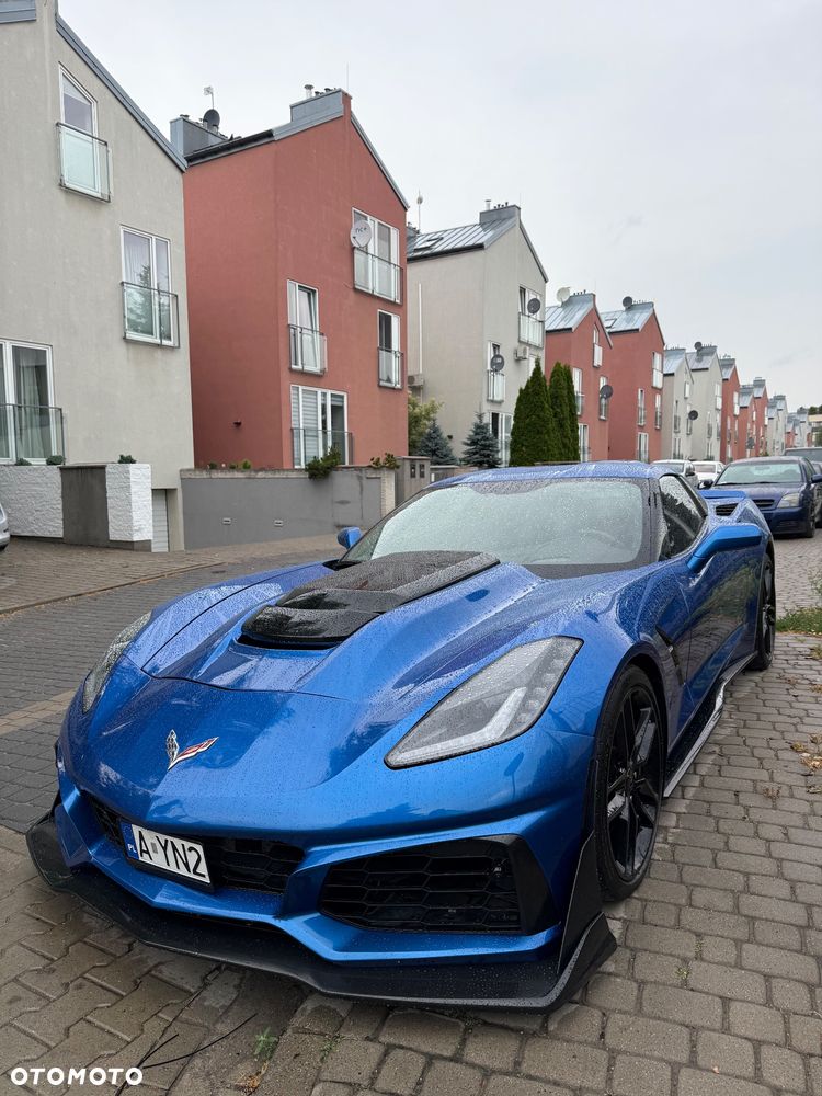 Chevrolet Corvette - 1