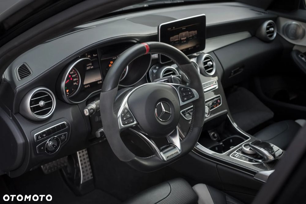 Mercedes-Benz Klasa C AMG 63 S AMG Speedshift 7G-MCT - 14