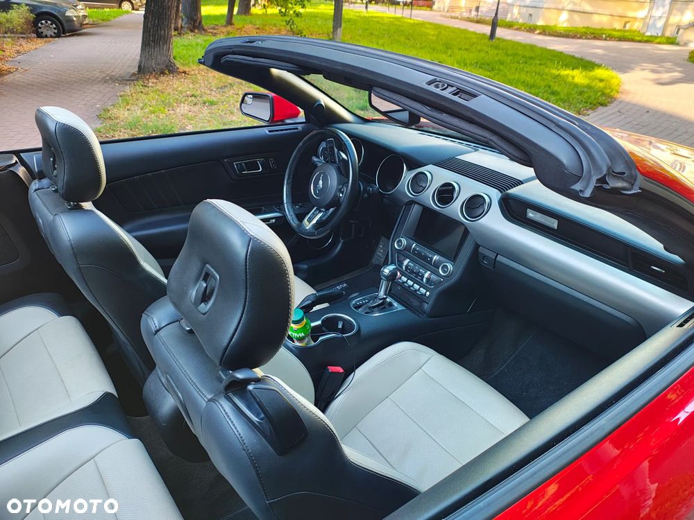 Ford Mustang - 20