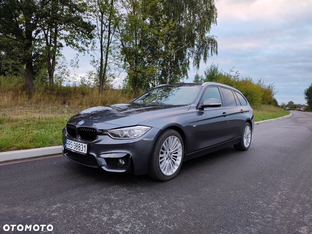 BMW Seria 3 330d Sport-Aut Luxury Line - 1