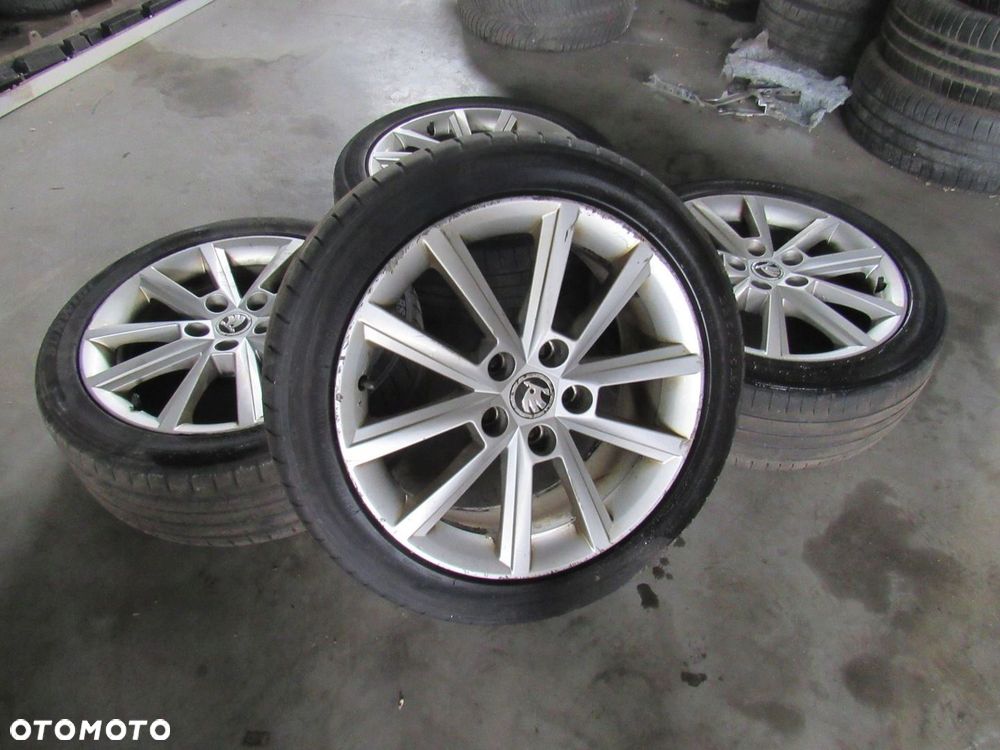 Skoda Octavia Mk3 5E 2014 Felgi aluminiowe R17 komplet - 1