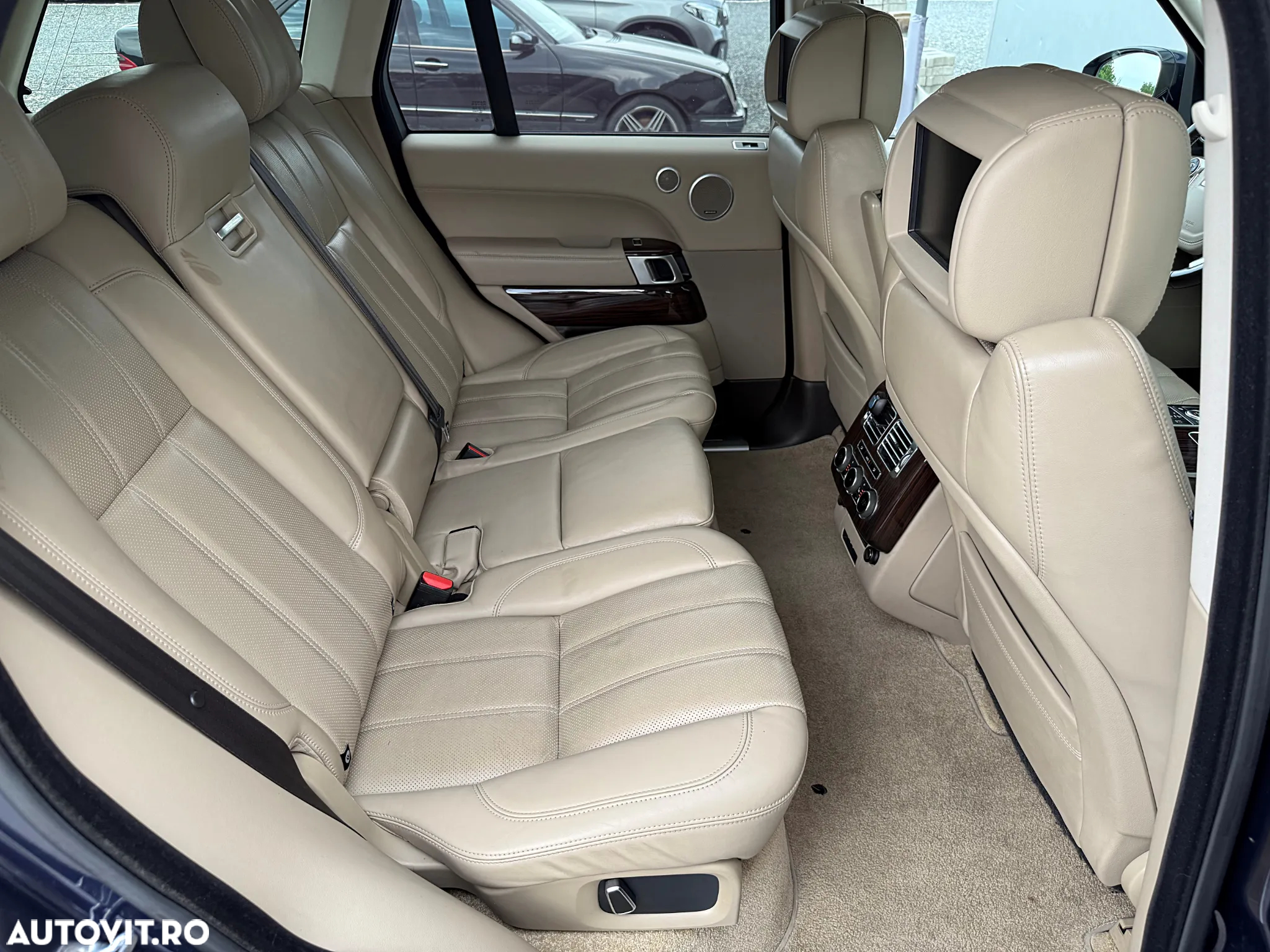 Land Rover Range Rover Vogue - 23